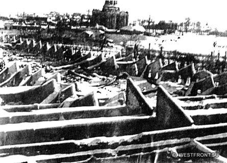 Развалины шедового корпуса, декабрь 1941 г.